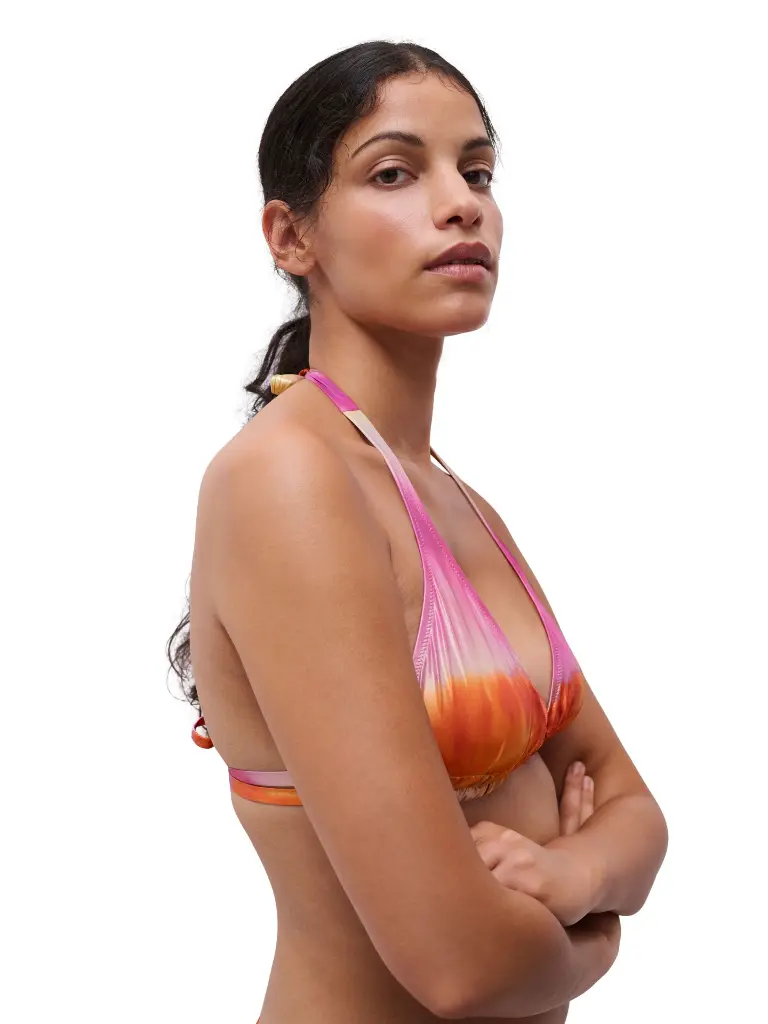 C22KQF-A19_M_METALLIC-2_ECOM_CROP_WEB_WH_FT.webp
