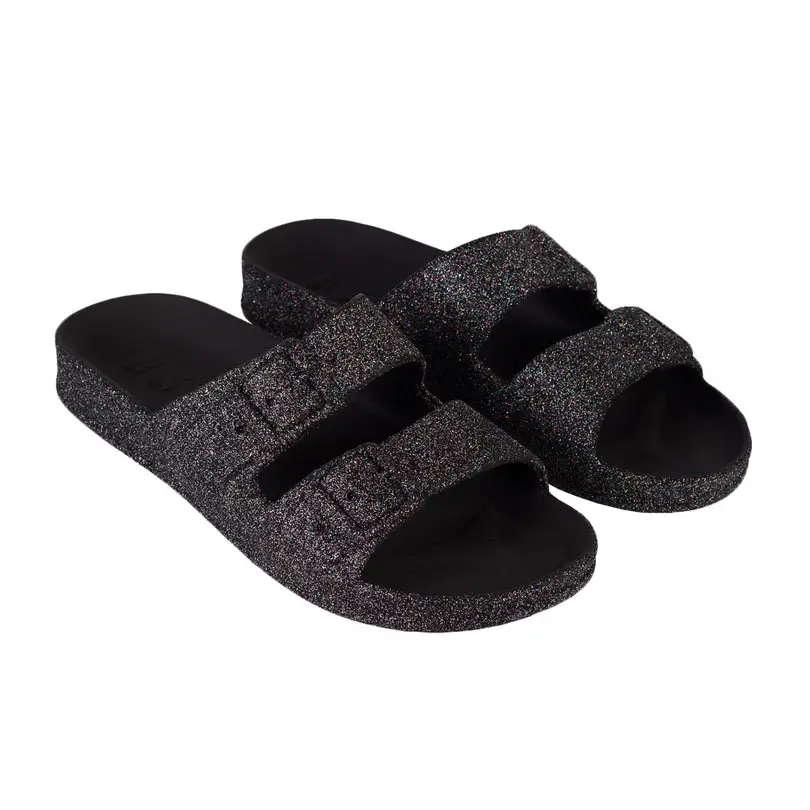 cacatoes-sandals-3-4-trancoso-black.webp