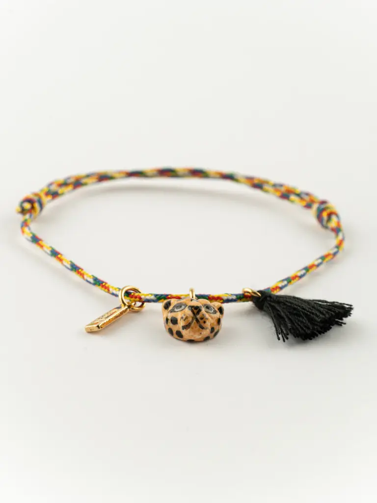 bracelet-charm-s-multicolore-leopard-avec-pompon_e200f9f4-d2f3-46a1-baa6-6ebd760ef3f6.webp