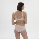 a8c8f08c-f1ac-4c4d-9dc4-8aebd3902df3.webp