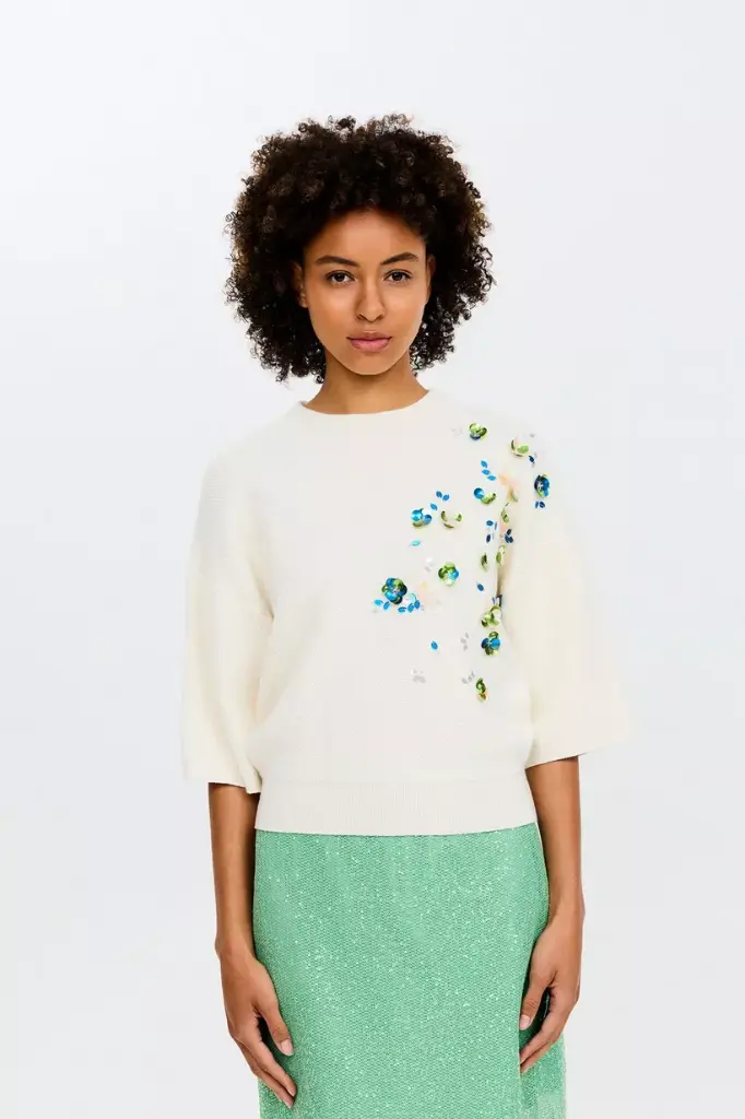 paper-pullover (3).webp