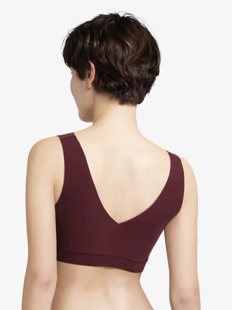 C16A10-0K7_SOFTSTRETCH_PADDED_BRA-BK.webp