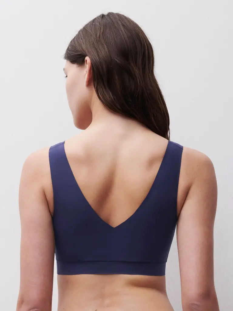 C16A10-023_XS-S_SOFTSTRETCH_ECOM_CROP_WEB_OB_BK.webp