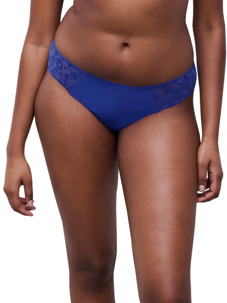 C22XA0-0CU_40_GIRLS_ECOM_CROP_WEB_WH_FT.webp