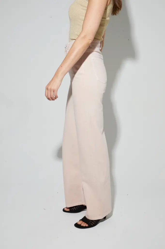 june-flare-loose-fit-peach (2).webp