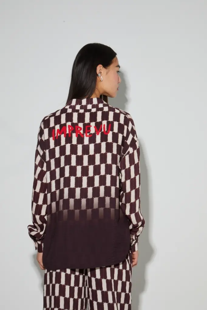 shirt-iris-print-degrade-chocolat (1).webp