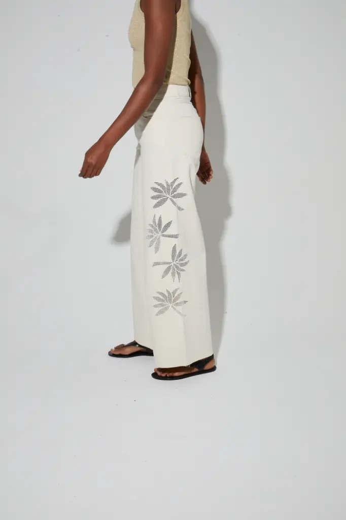 swiggy-palazzo-natural-embroidery (5).webp