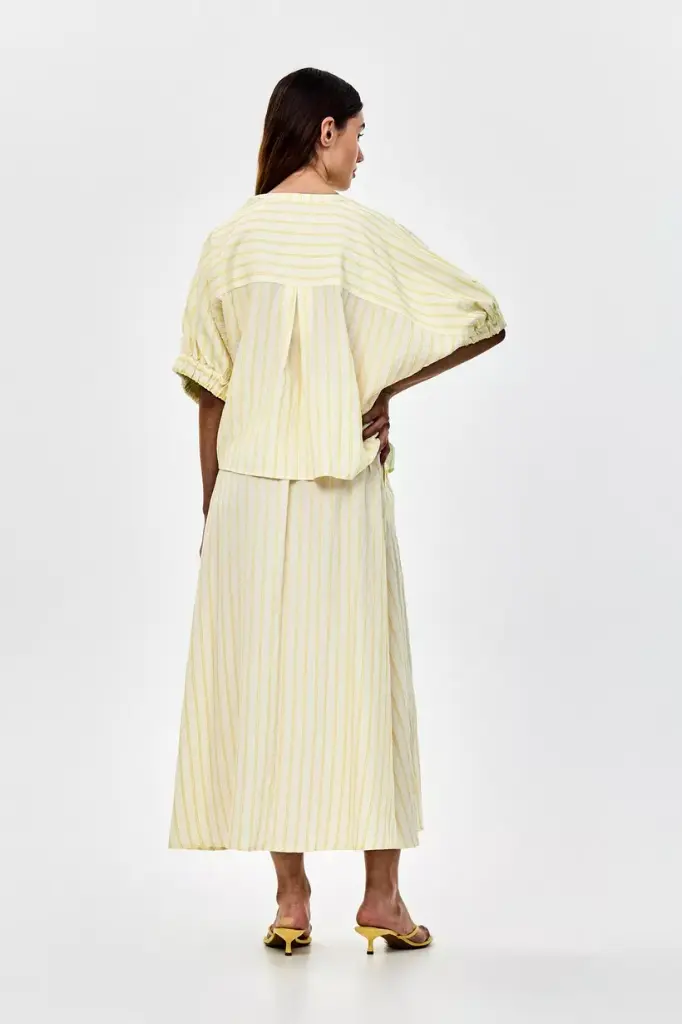 sindero-blouse korte mouwen (9).webp