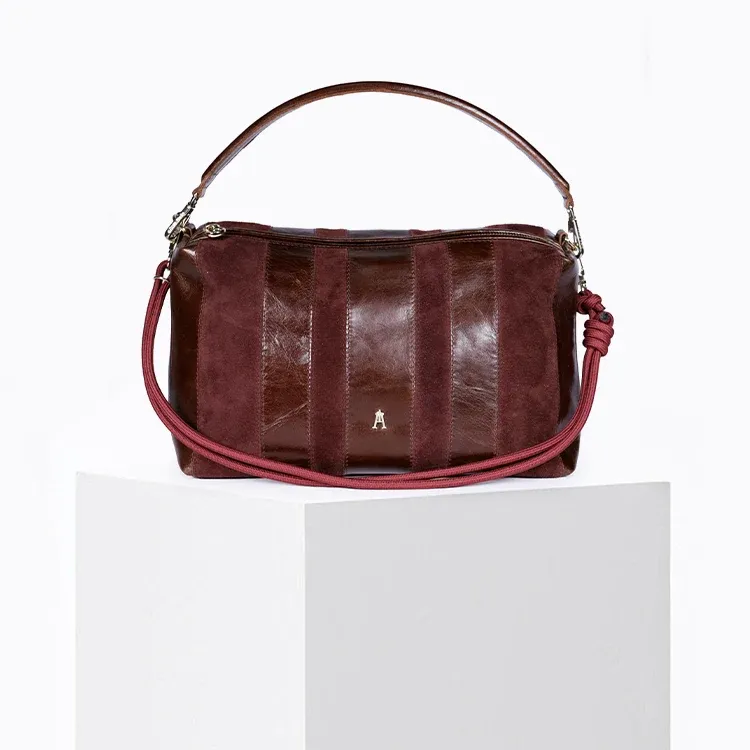 Halo_stripe_Acajou_Burgundy_1_28af52f6-7ab0-4297-8720-c13061cf69c2_750x.webp