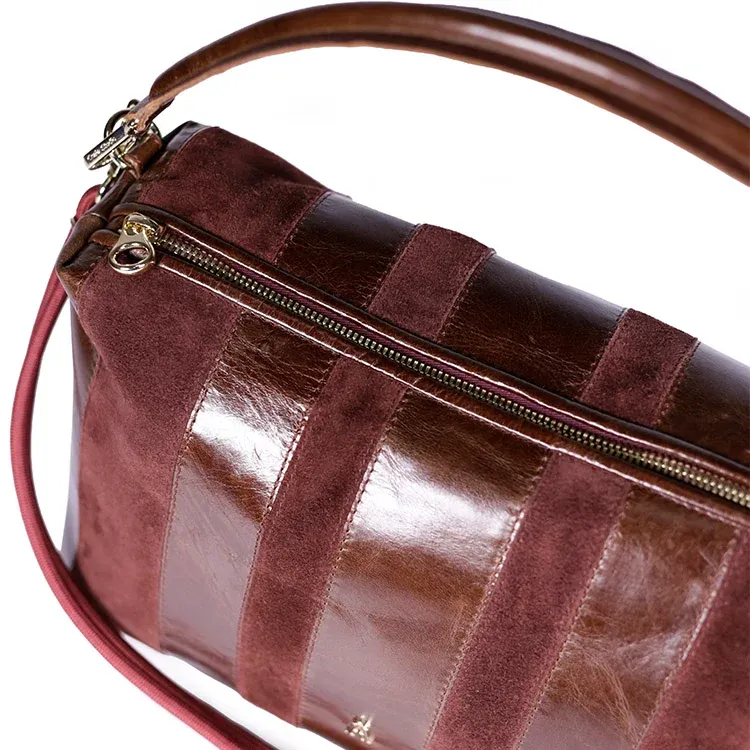 Halo_stripe_Acajou_Burgundy_3_c64d4394-102e-49ca-9e12-e50e4a92b9e0_750x.webp