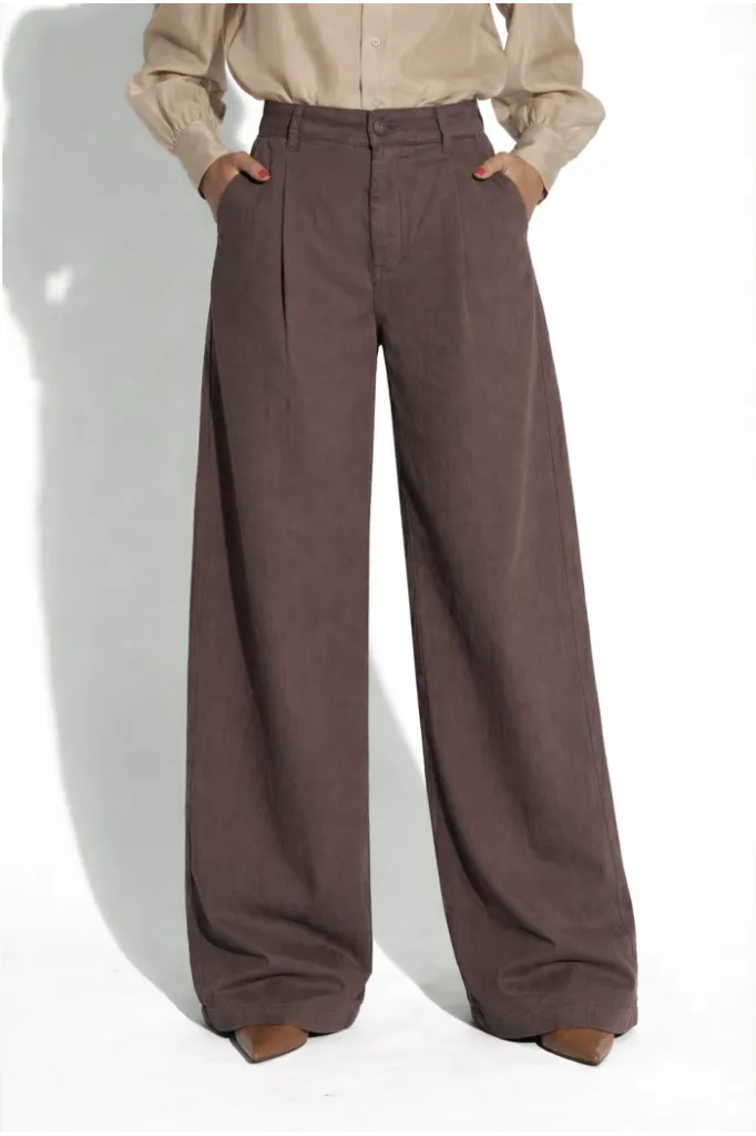 pantalon-rio-lyocell-chocolat (3).webp