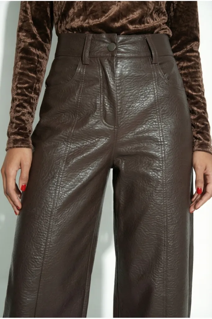 pantalon-raya-leather-brown (2).webp