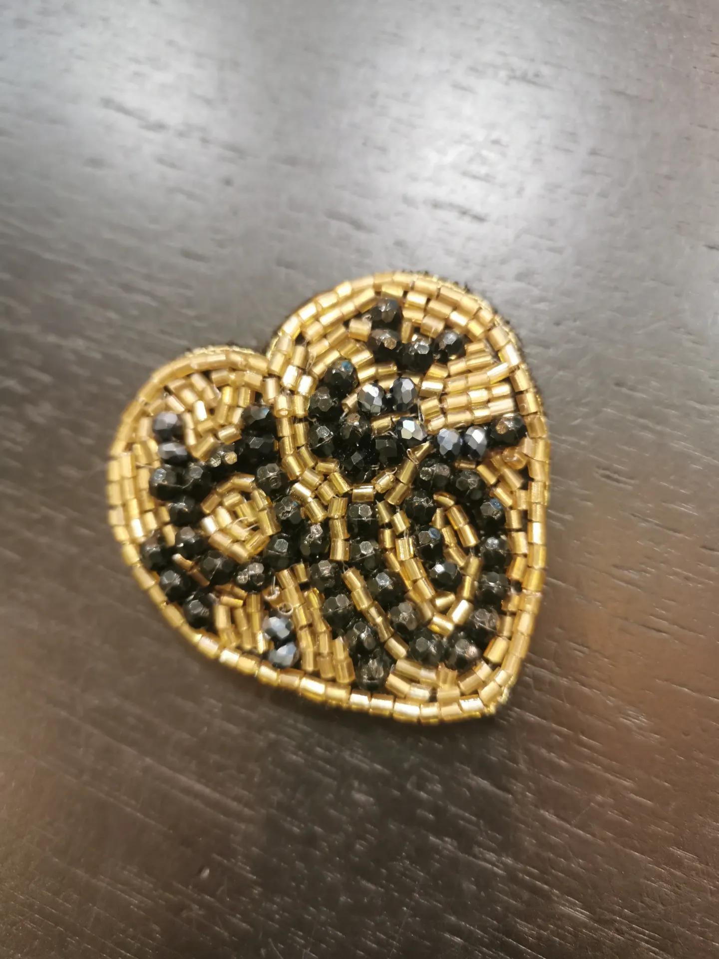 BROCHE COEUR NOIR