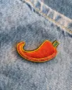BROCHE TISSÉE PIMENT