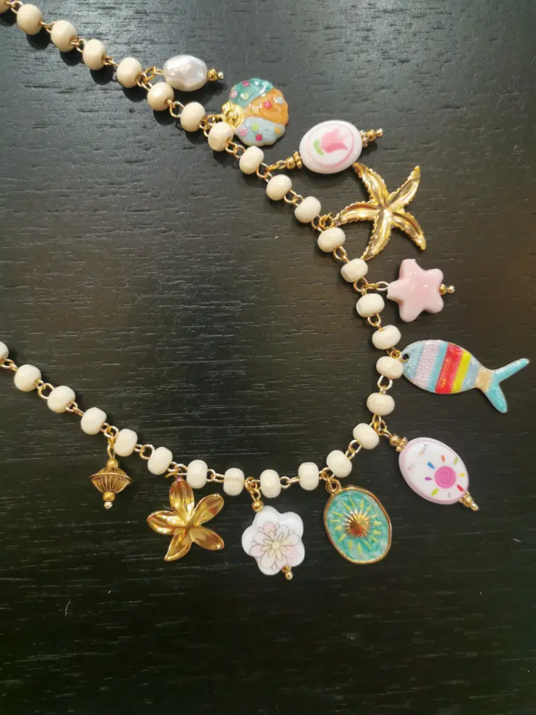 COLLIER MARIBEL