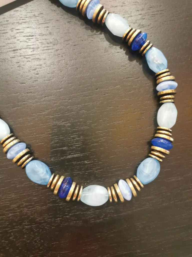 COLLIER BLUE