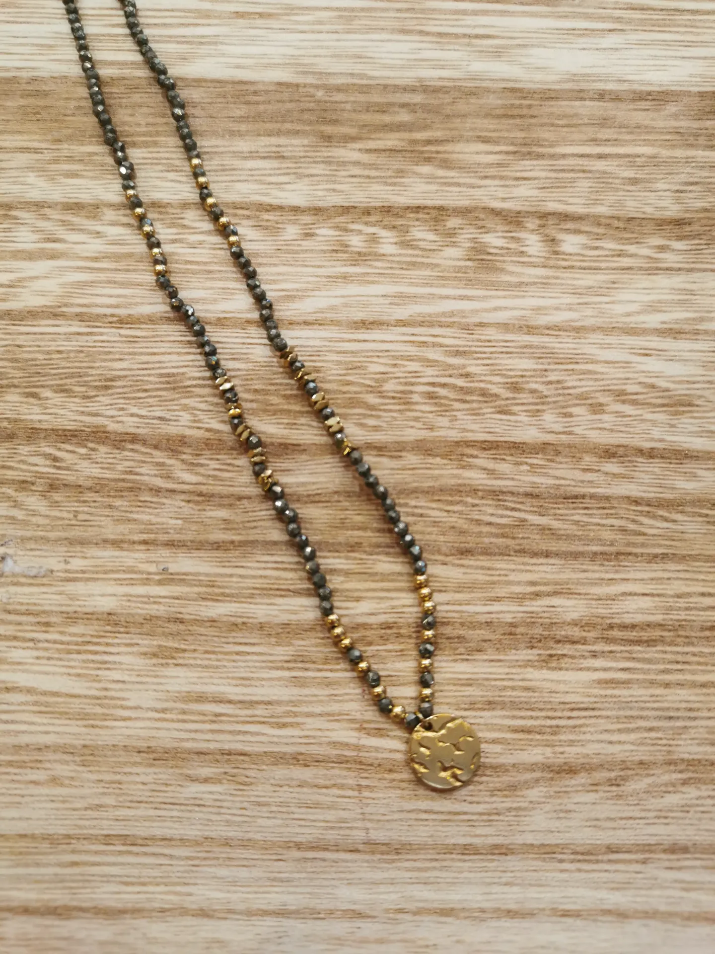 COLLIER JULIA
