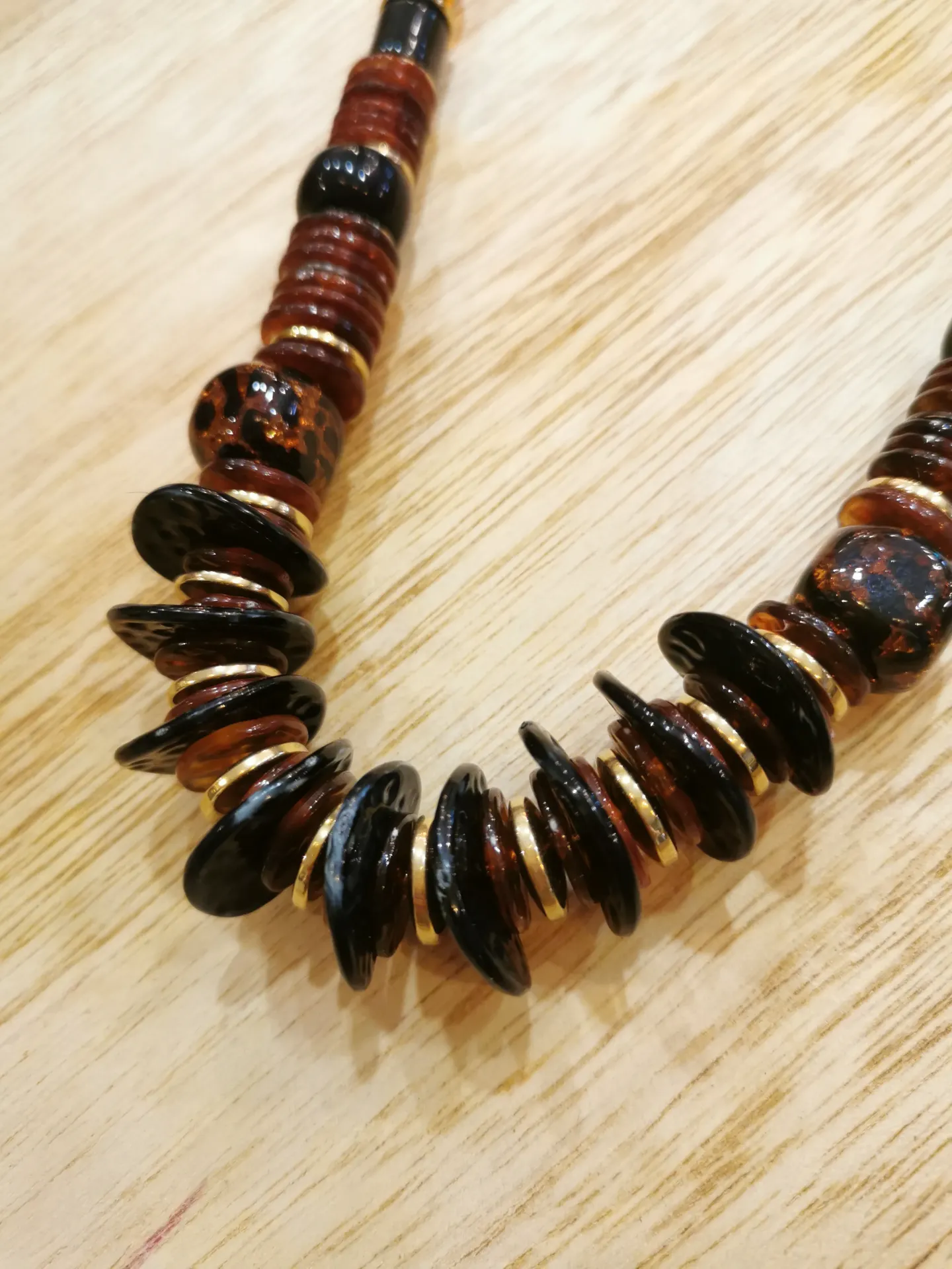 COLLIER ESTELA BROWN