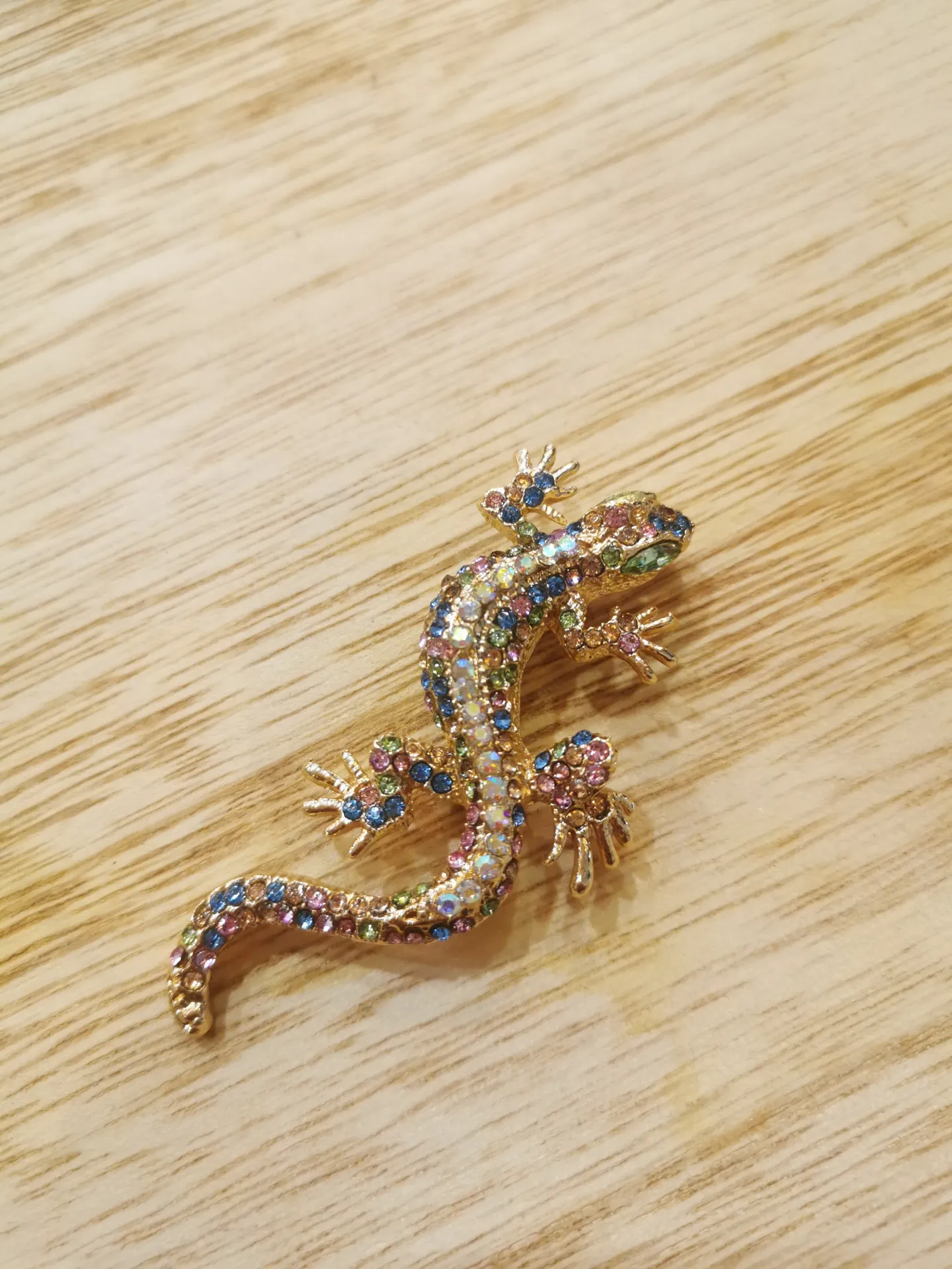 BROCHE LEZARD TRICOLORE