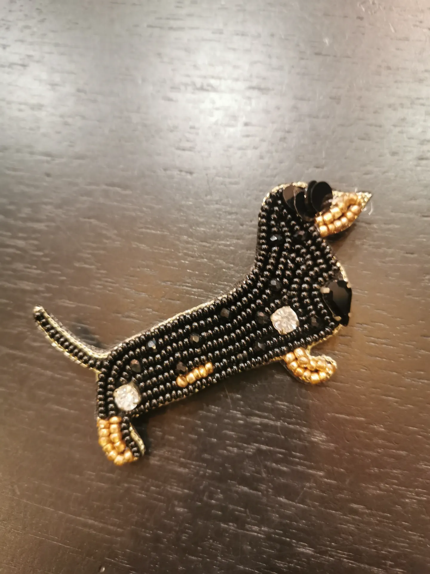 BROCHE TECKEL NOIR