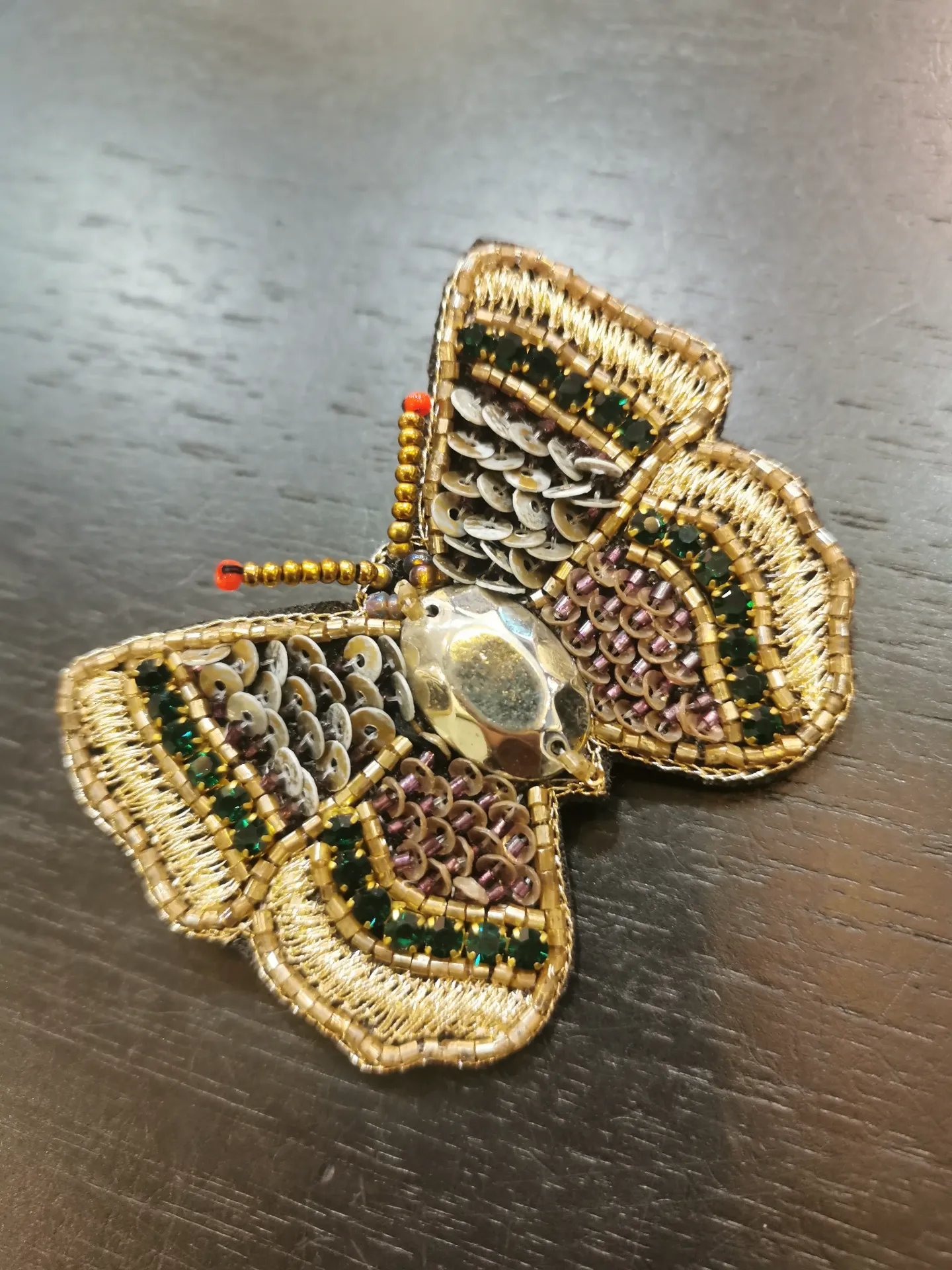 BROCHE MOYEN PAPILLON