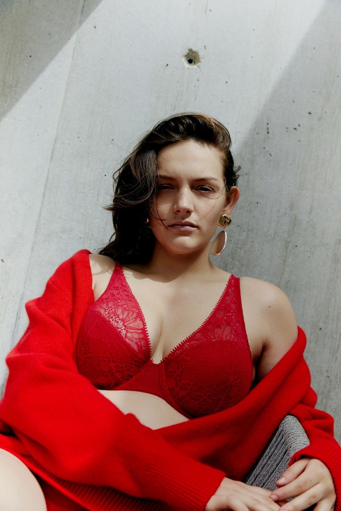 SOUTIEN GORGE ROUGE DAY TO NIGHT