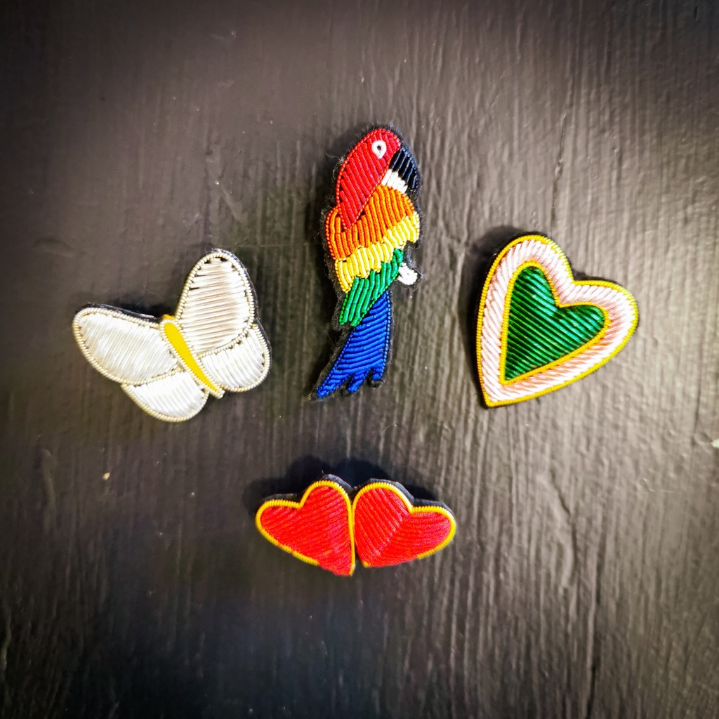 BROCHE PETITE TISSEE