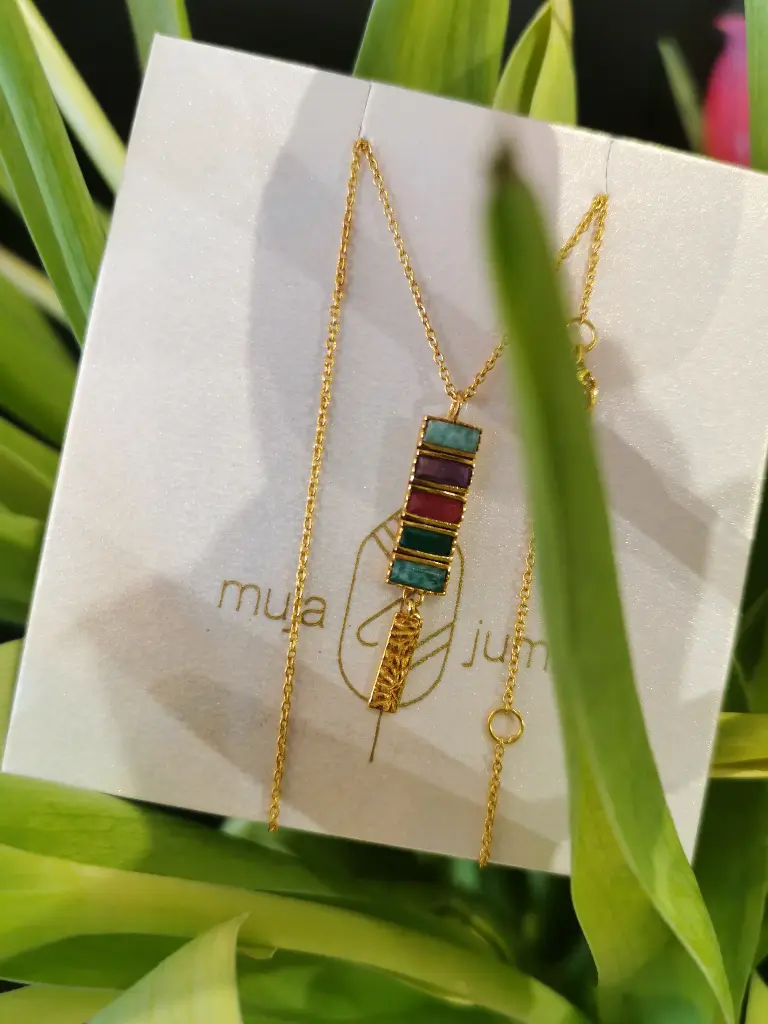 COLLIER CINNABAR AMAZONITE