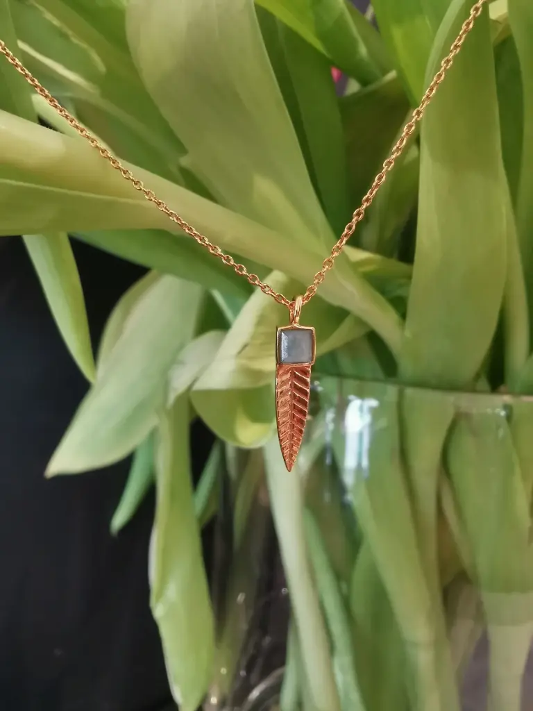 [3639-GB-5] COLLIER LEAFWING AMAZONITE