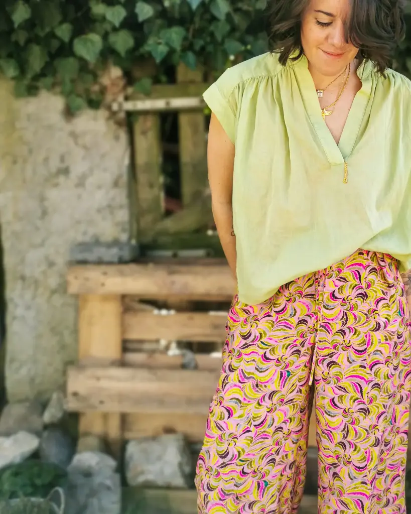 BLOUSE COL V UNI GREEN