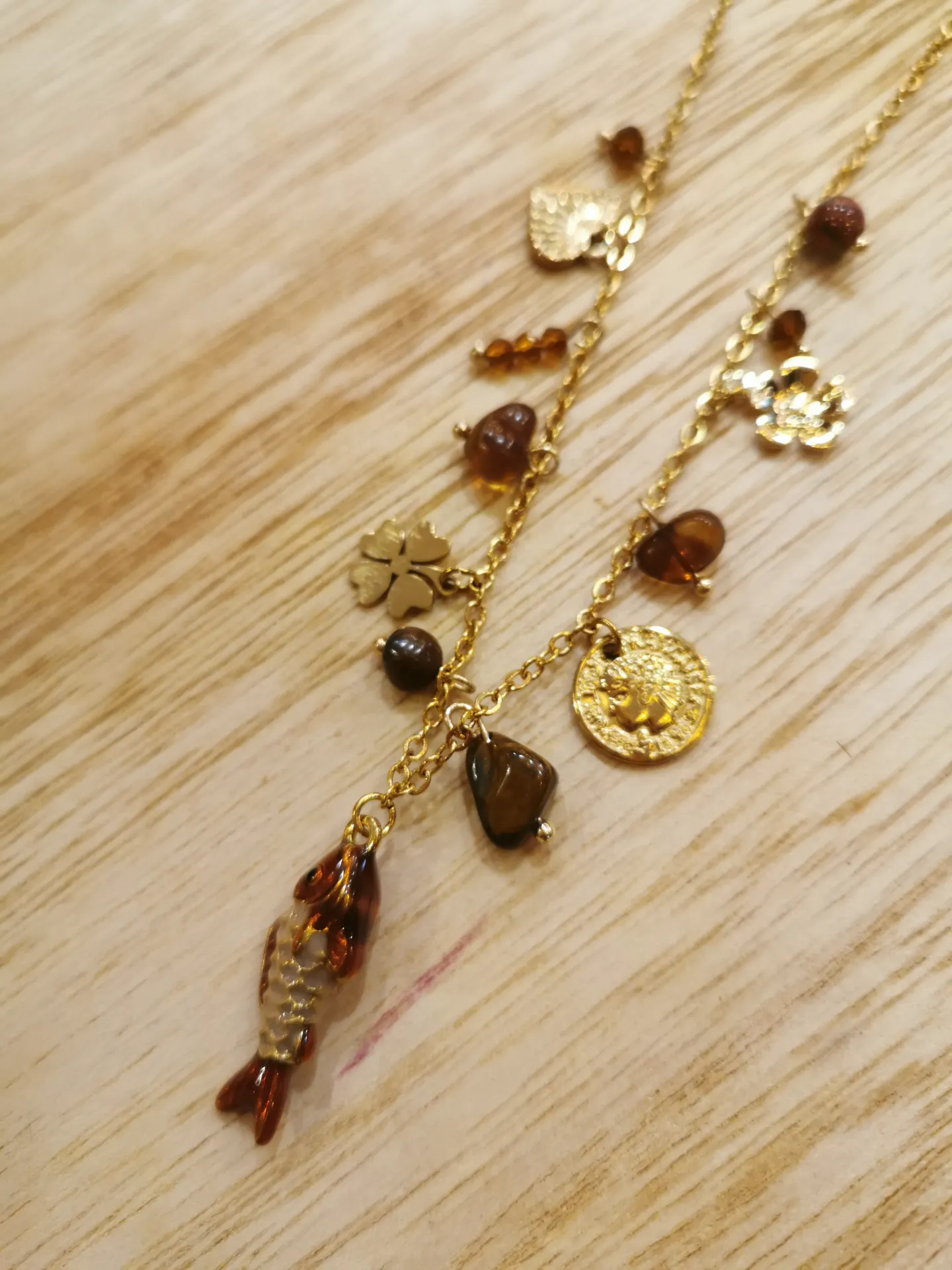COLLIER ALBA