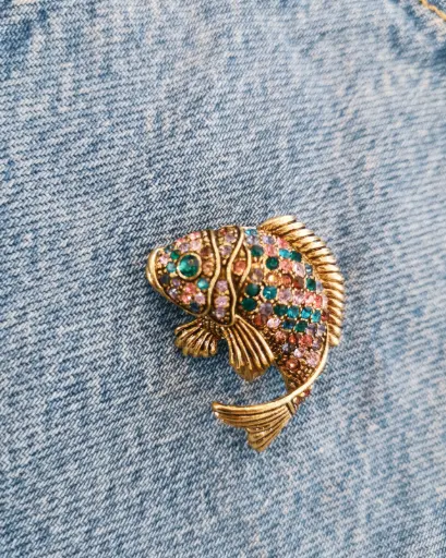 BROCHE POISSON SCINTILLANT